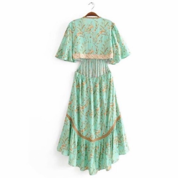 Boho Floral Print Cut Out Plunging Neckline Dress - Picture 6 of 6
